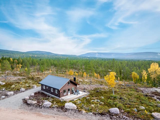 What a view! No cabins will be built in front of this cabin!