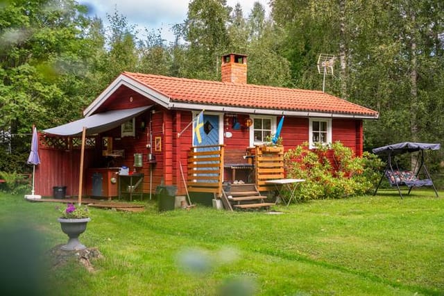 Exterior view of the cabin