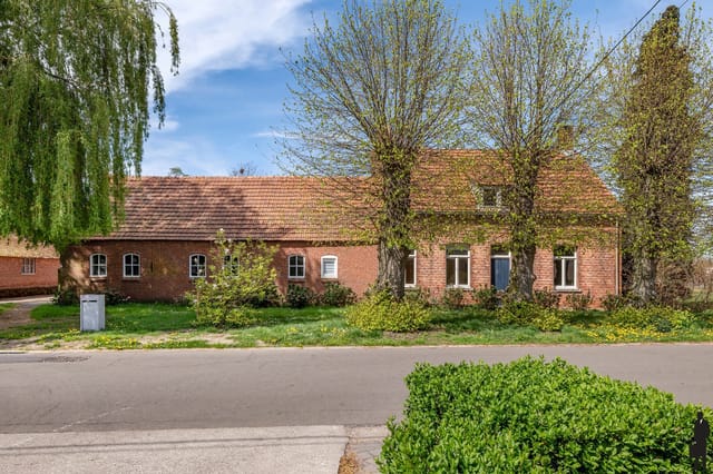 Front view of Beekseweg 5