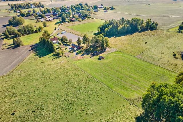 6 rooms Farm without agriculture at Vikstaby 20 Björklinge Uppsala municipality