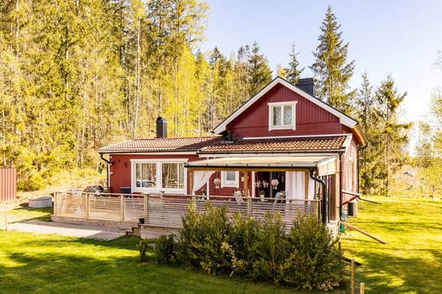 Front view of Grenviken 6