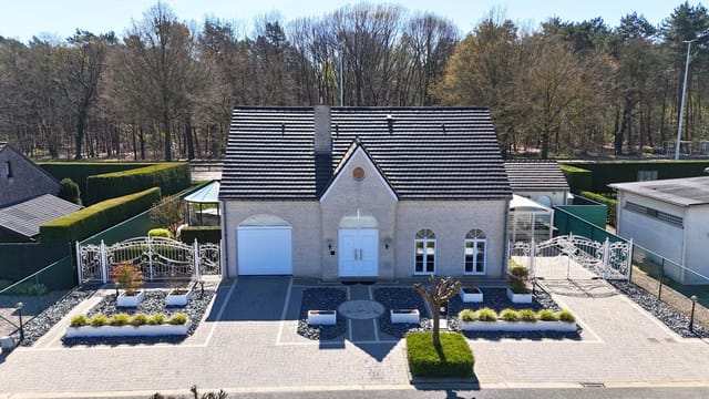 Front view of Dopheidestraat 8, Dilsen-Stokkem