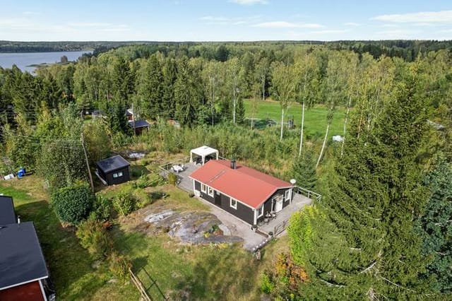 Front view of the house and garden