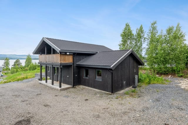 Welcome to Karihagavika 15 - Modern cabin in a popular area by Storsjøen.
