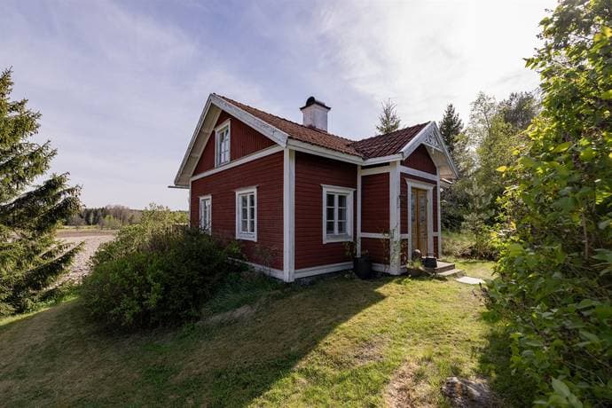 https://bilder.hemnet.se/images/itemgallery_cut/07/ec/07ec006a5cb7daad85fa2fcfd2b7fa85.jpg
