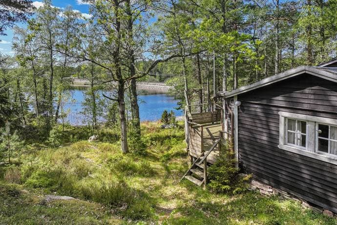 https://bilder.hemnet.se/images/itemgallery_cut/3c/12/3c1268d9d37a495d9b24b933666d8698.jpg