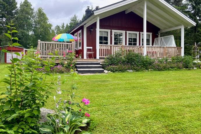 https://bilder.hemnet.se/images/itemgallery_cut/42/78/42780fc2d51c48781870a687883cc3e3.jpg