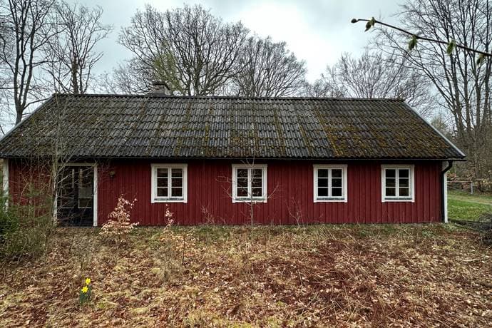 https://bilder.hemnet.se/images/itemgallery_cut/86/4c/864caf70c58a6d4c0373edc8e4802843.jpg