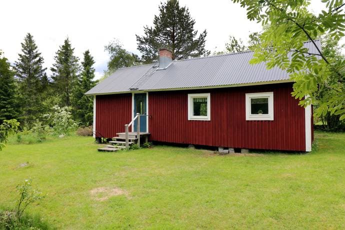 https://bilder.hemnet.se/images/itemgallery_cut/fa/6a/fa6a2320d33d473e997fea5e29bb53ed.jpg