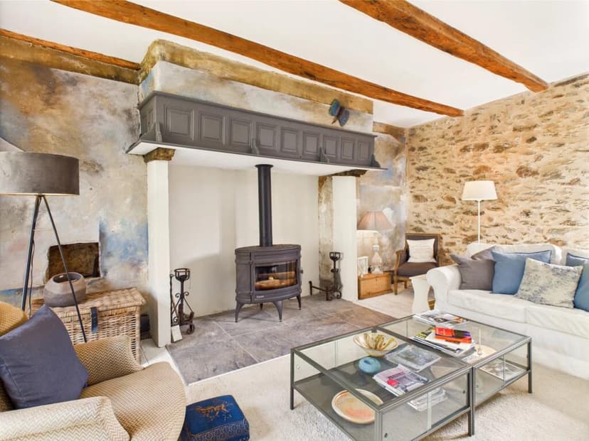 https://media.rightmove.co.uk/171k/170807/161845292/170807_BVI80128_IMG_02_0000.jpeg
