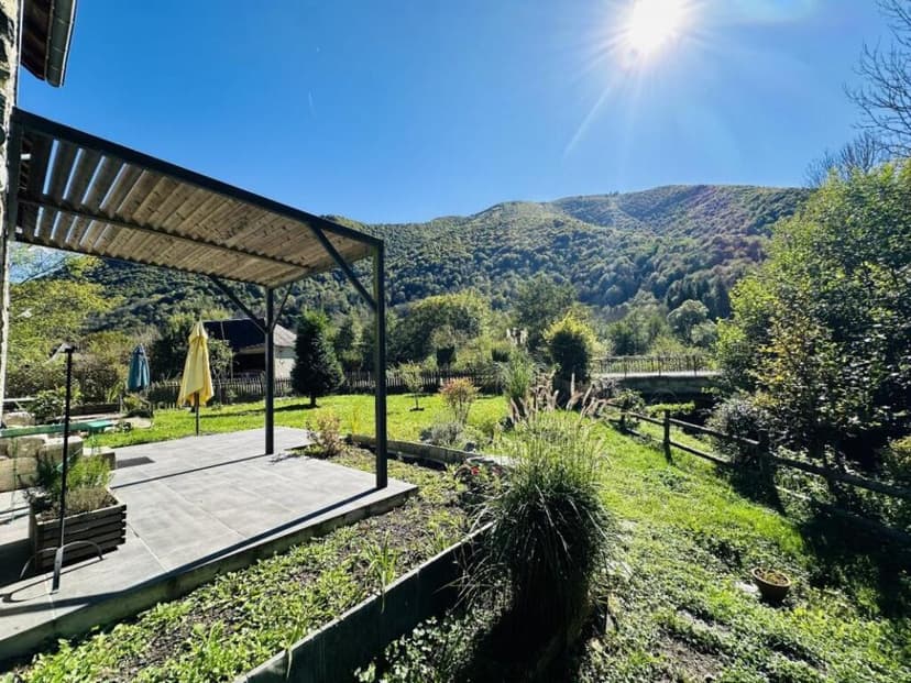 https://media.rightmove.co.uk/95k/94792/161832608/94792_94792_C731E7ADB2AB4100_IMG_02_0000.jpeg
