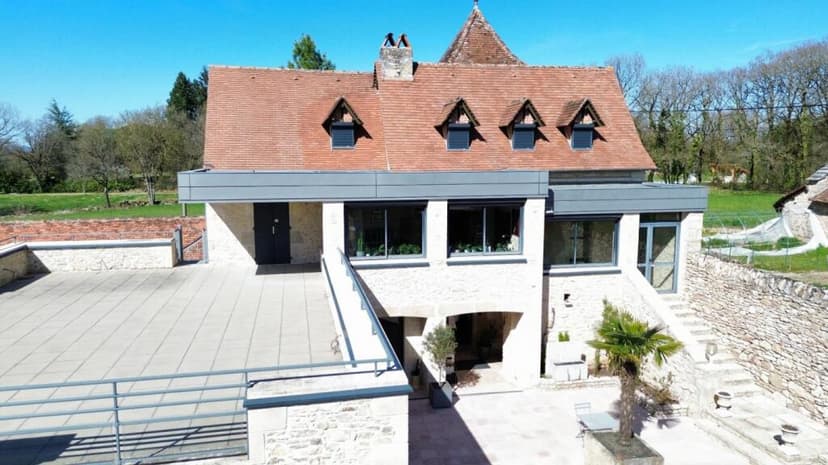 https://media.rightmove.co.uk/95k/94792/161832623/94792_94792_7C0C93BC57E7479F_IMG_02_0000.jpeg