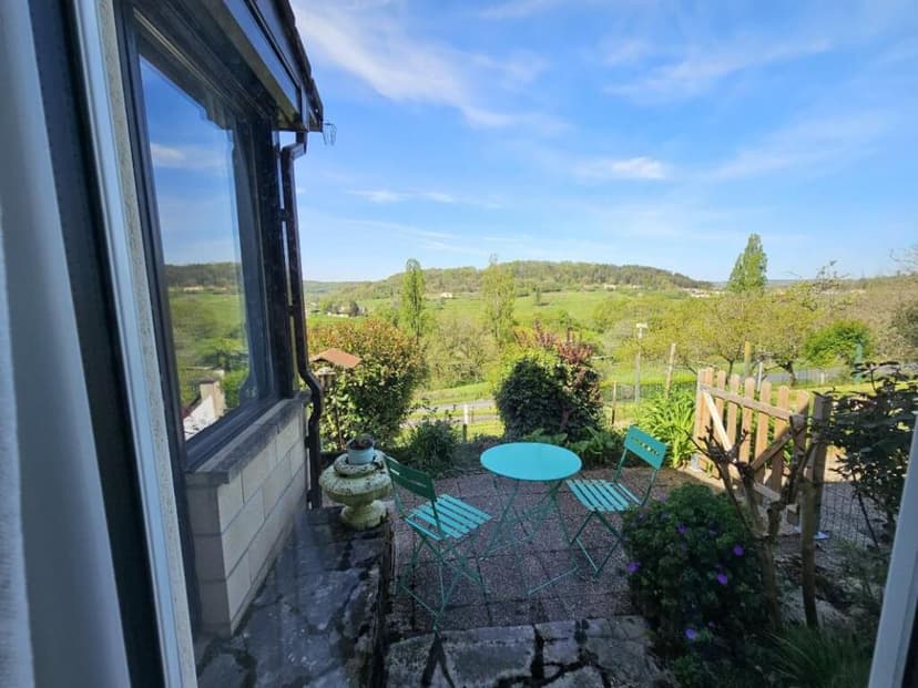https://media.rightmove.co.uk/95k/94792/164827529/94792_E05154C0C90546CC_IMG_01_0000.jpeg
