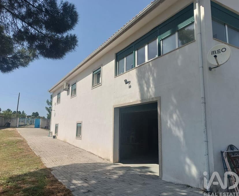 https://media.rightmove.co.uk/property-photo/1006133b8/89516766/1006133b87e63f74d57a06fc3dc4c7d0.jpeg