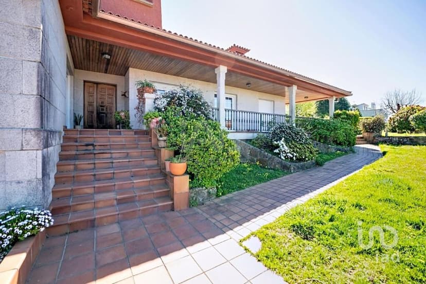 https://media.rightmove.co.uk/property-photo/25441b23f/89362287/25441b23fae1287f9b11045e2ec50aba.jpeg