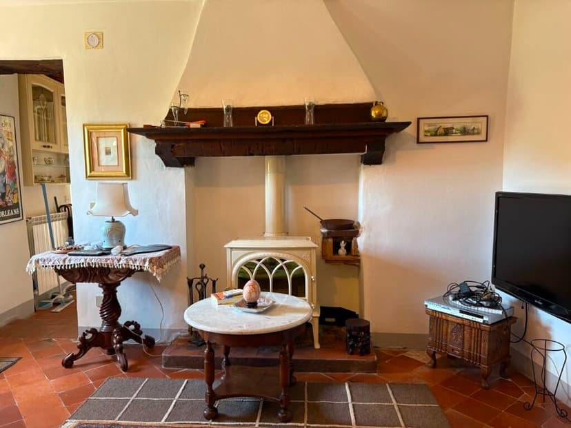 https://media.rightmove.co.uk/property-photo/4a572539f/172242296/4a572539f8631c2760905daeb44330fe.jpeg