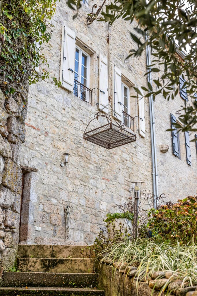 https://media.rightmove.co.uk/property-photo/4c6be1f7d/92208459/4c6be1f7d1e7a636b987053978eed094.jpeg