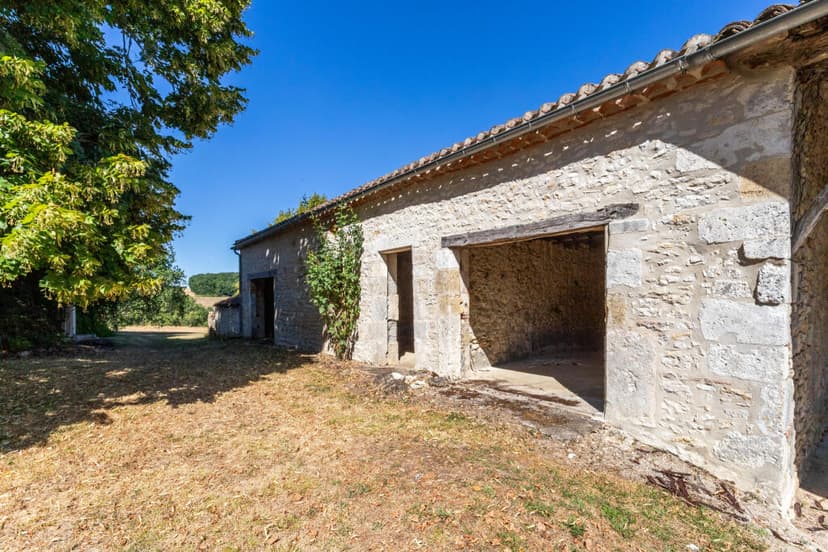 https://media.rightmove.co.uk/property-photo/54d143336/91531836/54d143336989cd7be21c8ec74b97e8c7.jpeg