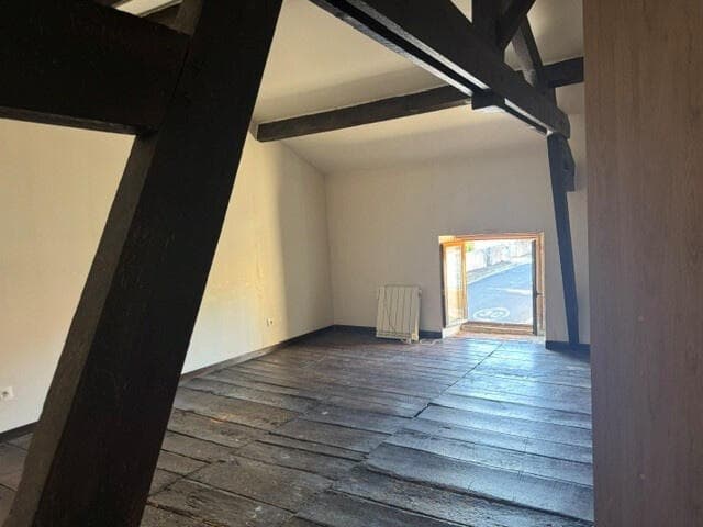 https://media.rightmove.co.uk/property-photo/575ed89a2/92393568/575ed89a2e4d57d5933a185a07ebfe2e.jpeg