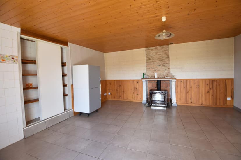 https://media.rightmove.co.uk/property-photo/68c60c5e8/94381104/68c60c5e80484fe15c9c82c907826a91.jpeg