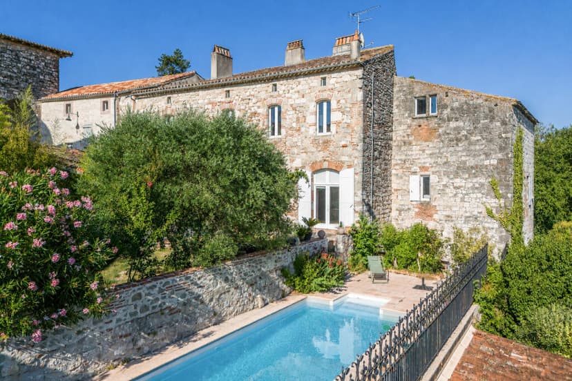 https://media.rightmove.co.uk/property-photo/6bb618603/92208375/6bb618603ee09b7f3fcf6d95dd612ec4.jpeg