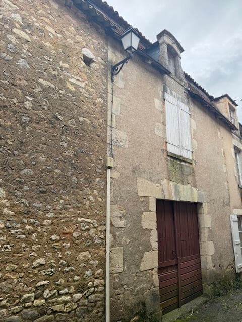 https://media.rightmove.co.uk/property-photo/a077ccfdb/91808532/a077ccfdb060fcb7ff6c0559310176fd.jpeg