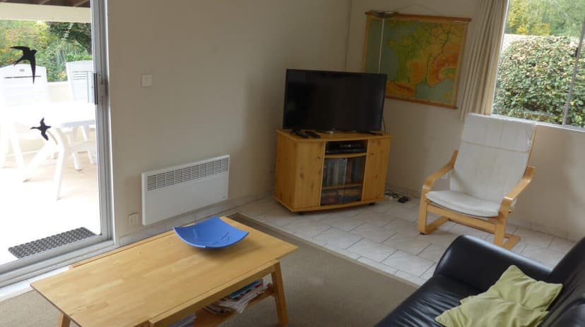 https://media.rightmove.co.uk/property-photo/aa8bea085/94381029/aa8bea085f1a5712b8c872920f5bbf26.jpeg