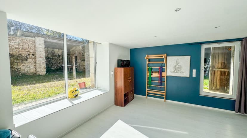 https://media.rightmove.co.uk/property-photo/bff95cac0/94925259/bff95cac0f2263c4f3790a6e5d8f9fb2.jpeg