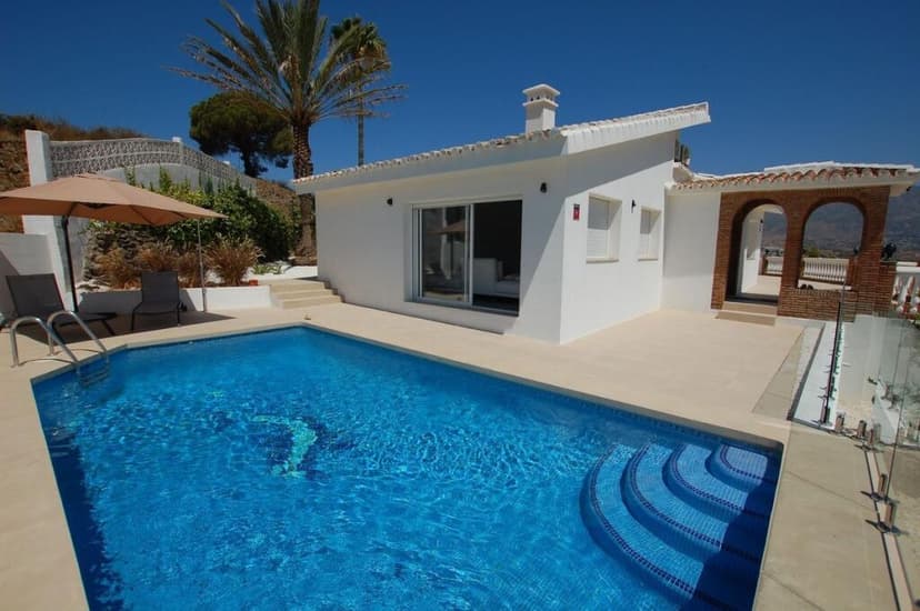 https://media.rightmove.co.uk/property-photo/c2ddff581/89565789/c2ddff58110db972f92f50568af67305.jpeg