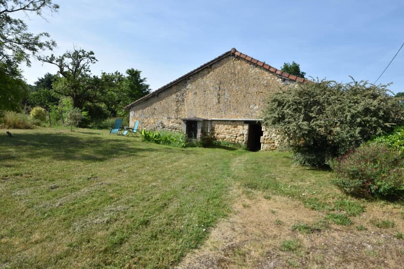 https://media.rightmove.co.uk/property-photo/c62d7be9e/94381077/c62d7be9eed04e4378acaf75d02819ef.jpeg