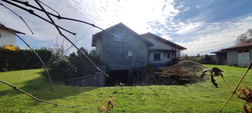 https://media.rightmove.co.uk/property-photo/cf1db3aa3/175038155/cf1db3aa36581142dcd64ba52dcfab86.jpeg