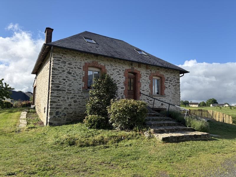 https://media.rightmove.co.uk/property-photo/eb363a3bc/91003191/eb363a3bc6690ed02bb4a3a5f0ebdbc7.jpeg