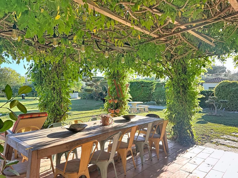 https://media.rightmove.co.uk/property-photo/f28d57c96/91340529/f28d57c9641383b6416537299cd59879.jpeg