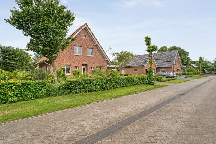 https://storage.googleapis.com/homestra-images/property-image-00e76296-0cfb-4ab0-86d7-713b85169696-1751397128.jpg
