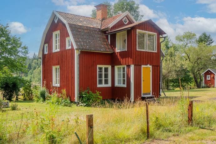 https://storage.googleapis.com/homestra-images/property-image-01728e97-f67e-452f-a167-3b798ba8b169-1753463739.jpg