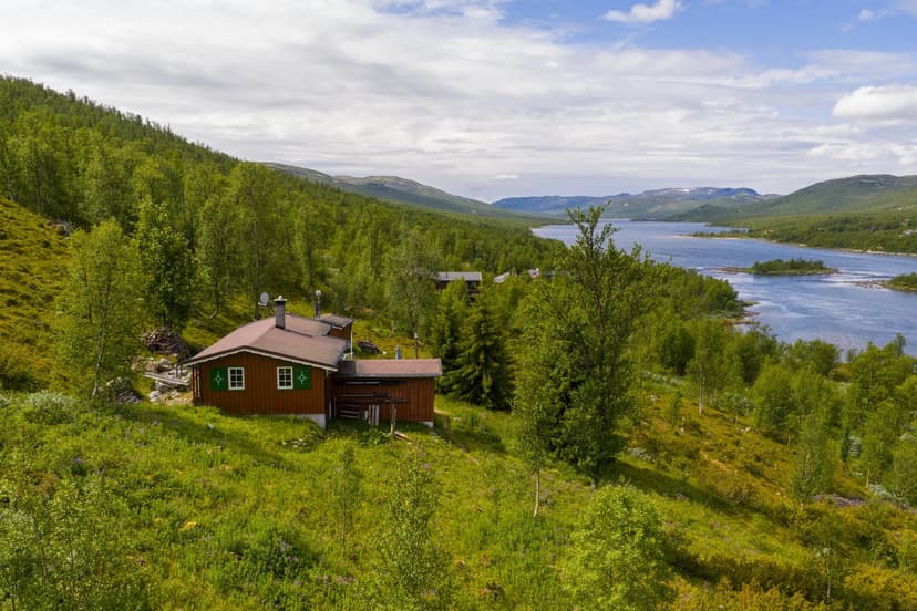 https://storage.googleapis.com/homestra-images/property-image-050dd469-9672-48be-884f-7783813ae039-1753384530.jpg