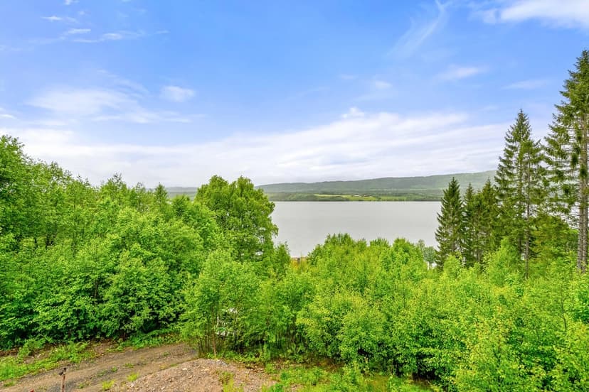 https://storage.googleapis.com/homestra-images/property-image-094c01d2-7a5a-49e1-8e77-485be25cd2d7-1750018718.jpg