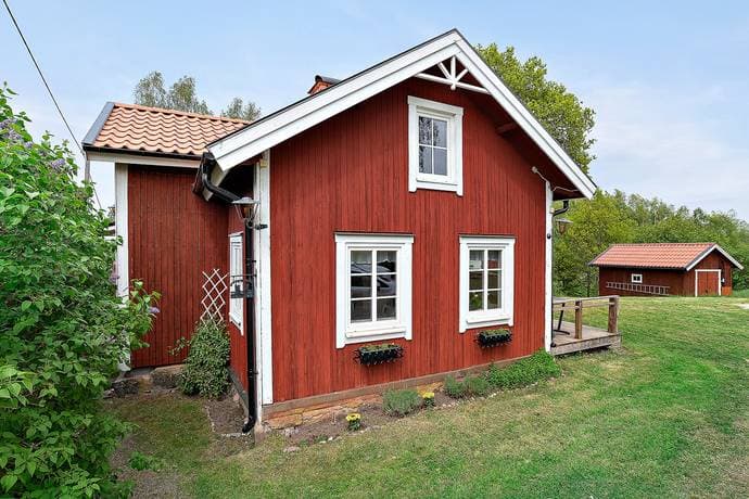 https://storage.googleapis.com/homestra-images/property-image-0b5593fe-2bd3-4663-985a-88ccaa11a4c3-1750018612.jpg