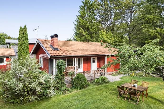 https://storage.googleapis.com/homestra-images/property-image-0ddf8002-1775-4ae3-9ff0-05ba9b9aa572-1758452713.jpg