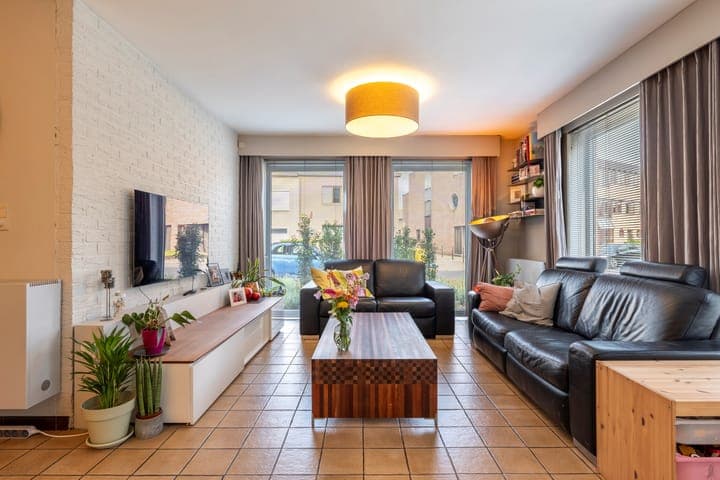https://storage.googleapis.com/homestra-images/property-image-1100c6ee-6df7-4c27-93e6-0658413da55a-1755800764.jpg
