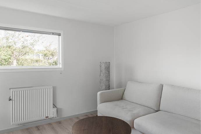 https://storage.googleapis.com/homestra-images/property-image-1607dd8b-1d17-4af1-8826-01eeccba8de2-1758047874.jpg