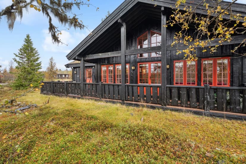 https://storage.googleapis.com/homestra-images/property-image-1fdd72ec-d4e4-476c-9973-e2bcf66b2fab-1758395275.jpg