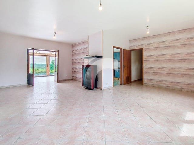 https://storage.googleapis.com/homestra-images/property-image-2242a70d-0f4a-41ec-84db-0fd8da65526c-1755798683.jpg