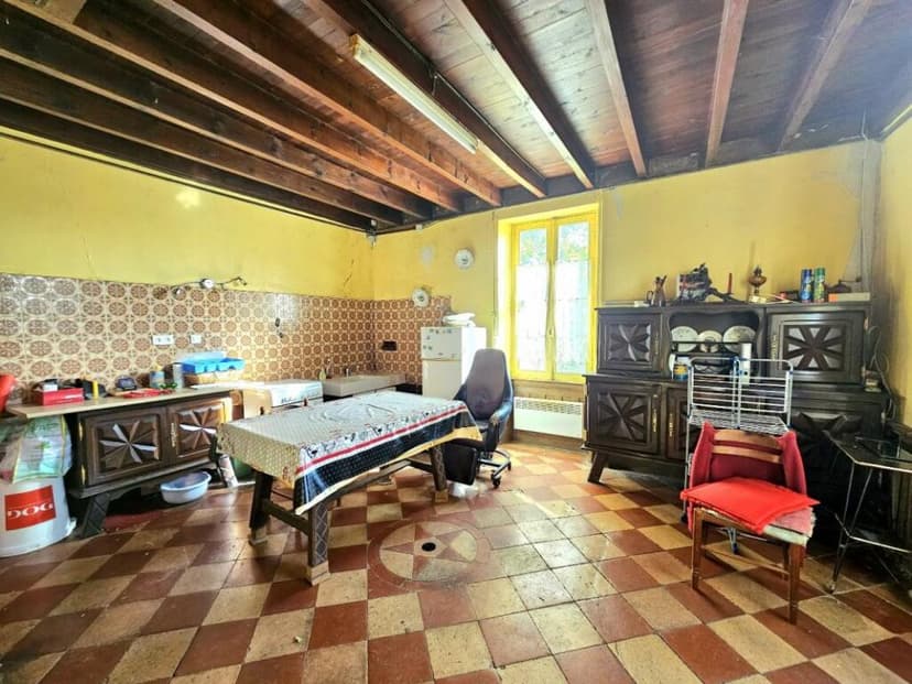 https://storage.googleapis.com/homestra-images/property-image-25992879-5138-4e05-9585-a25ab531daeb-1759578978.jpg