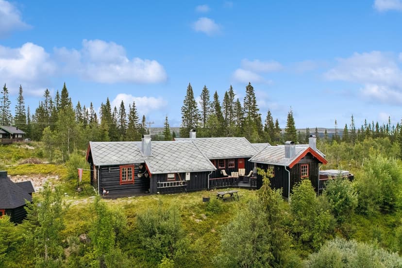 https://storage.googleapis.com/homestra-images/property-image-25ca48a4-dda3-41c3-badb-893c1df8fb53-1786271692.jpg
