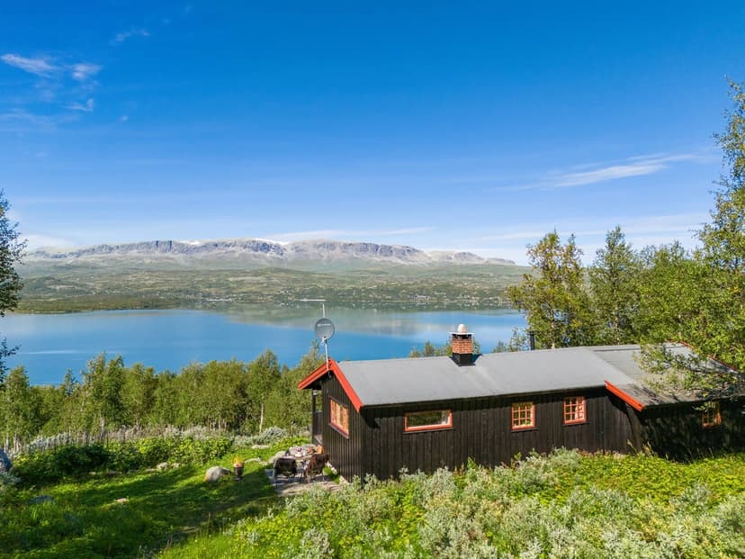 https://storage.googleapis.com/homestra-images/property-image-2f4dd6bb-5b5f-410c-8e39-68ee655dcb75-1749309269.jpg