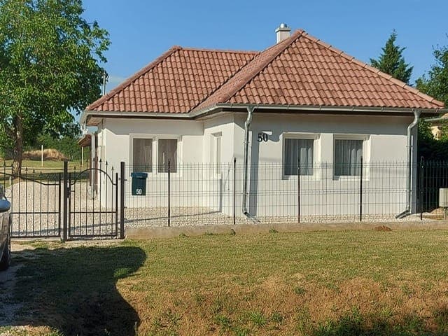 https://storage.googleapis.com/homestra-images/property-image-3198ca2e-5205-4406-99ec-41f2b562c89b-1753463727.jpg