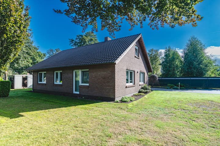 https://storage.googleapis.com/homestra-images/property-image-327d06ee-bba8-4f93-ab40-c42572e4ca5e-1760207962.jpg