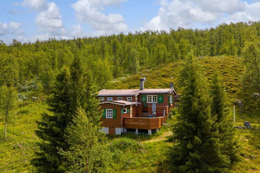 https://storage.googleapis.com/homestra-images/property-image-36ce37e3-965d-4fdf-b30b-0d7b8e25bd5f-1753384530.jpg