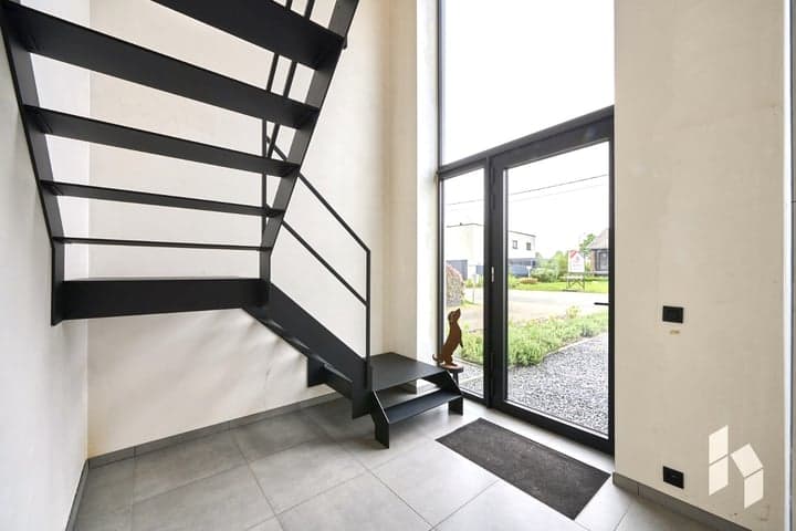 https://storage.googleapis.com/homestra-images/property-image-36db191e-cf73-428f-a6a1-7fd33784f7cf-1747160050.jpg
